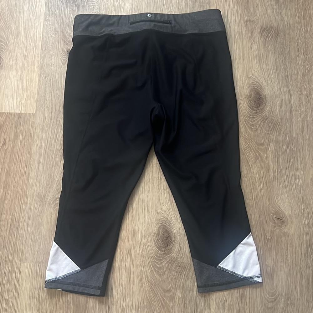 Womens Xersion Cropped Athletic Legging Size: L - Picture 5 of 11